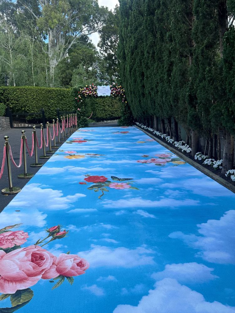 EventLuxe Step Into a World ... Magic Garden Carpet